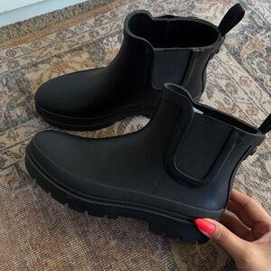Black Chelsea Rain Boots 7